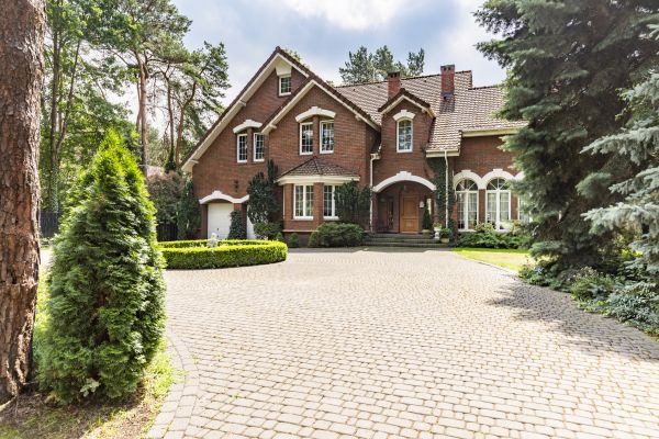 Cost of Driveway Pavers Repair in Vancouver